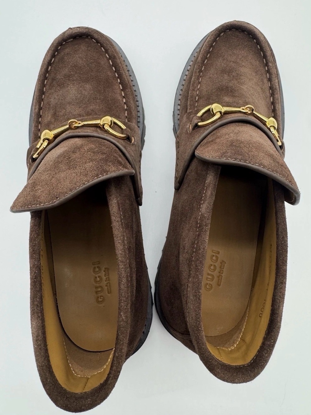 Women’s Gucci Brown Suede chukka boots with Gold Hardware size 41/ 10 - Picture 6 of 8
